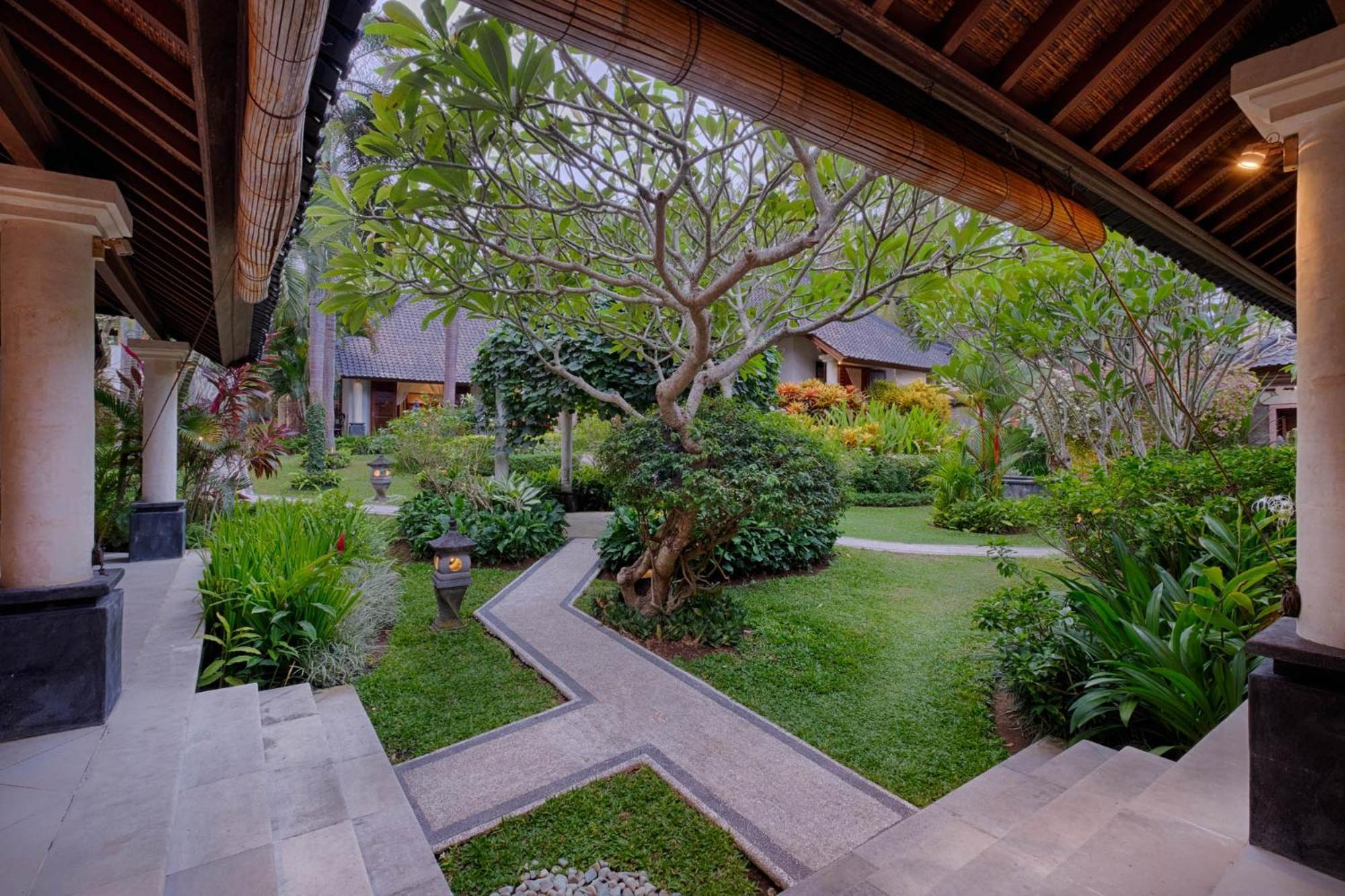 Kutus Kutus Saba Beach Villa Jogyakarta Zewnętrze zdjęcie